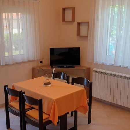 Apartment Jf Rezine Lovran Buitenkant foto