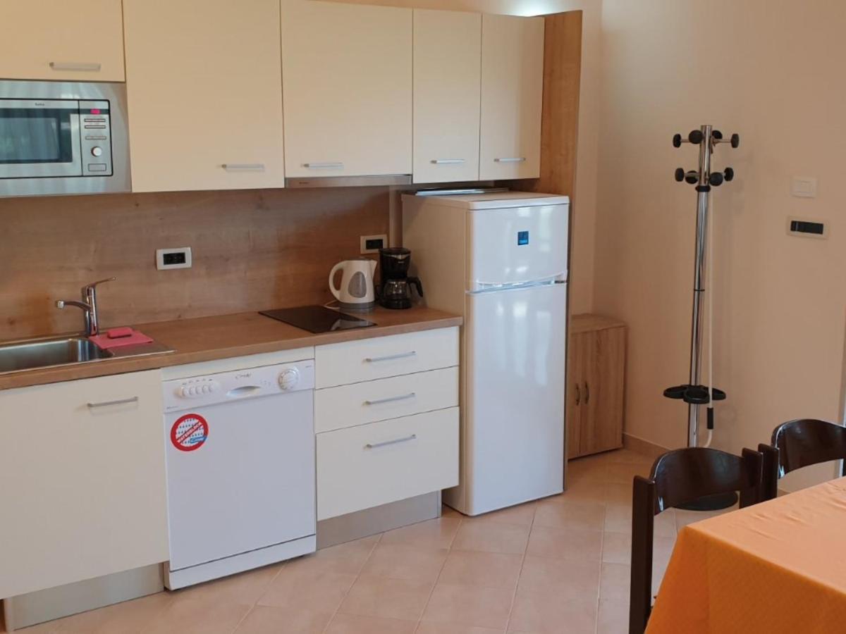 Apartment Jf Rezine Lovran Buitenkant foto